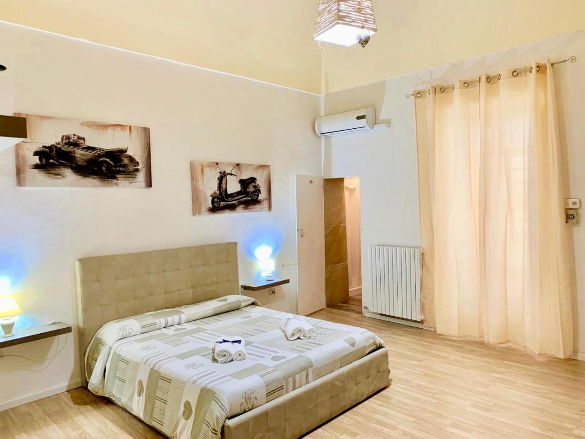 Via Conserva 27 Brindisi Luaran gambar
