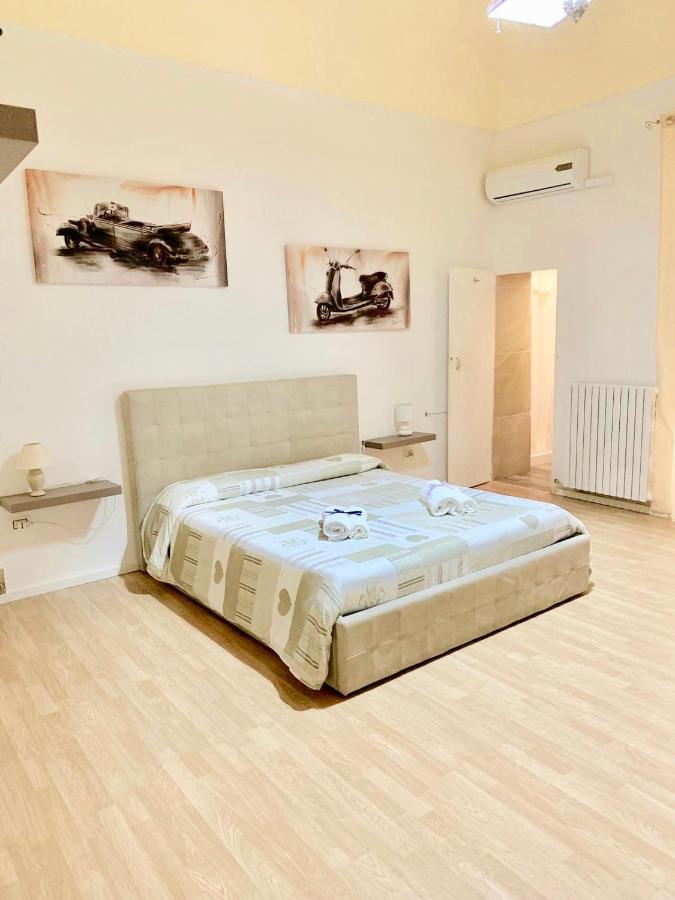 Via Conserva 27 Brindisi Luaran gambar